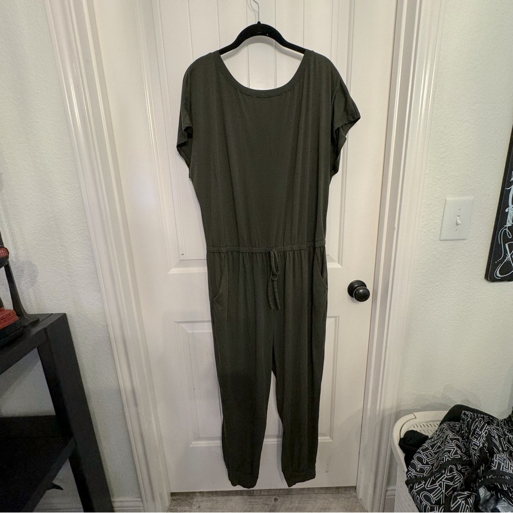 Olive Green Short Sleeve Jumpsuit w Pockets